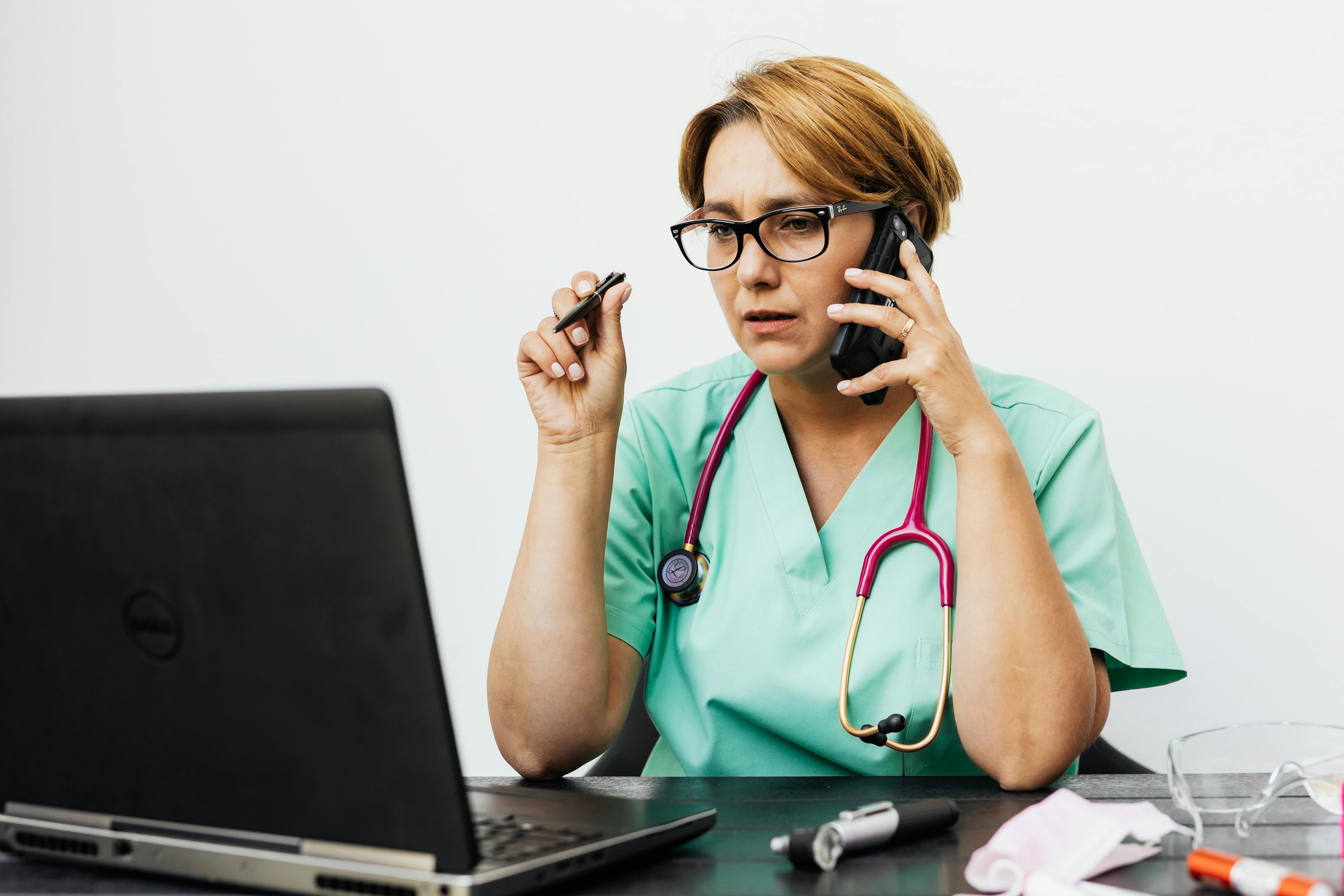 Clinician providing virtual care through telehealth